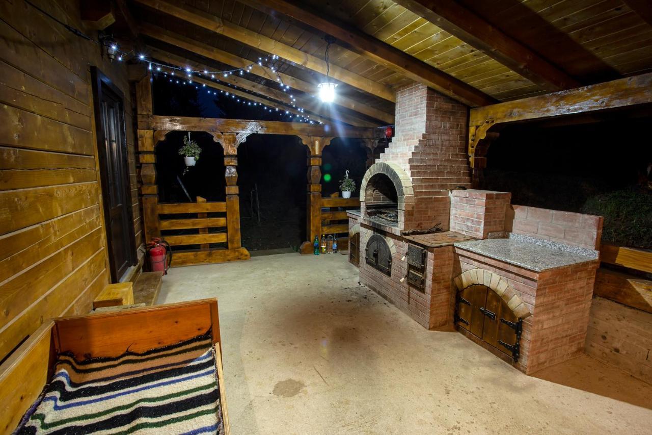 Tulean Cabin Sacel  Екстер'єр фото