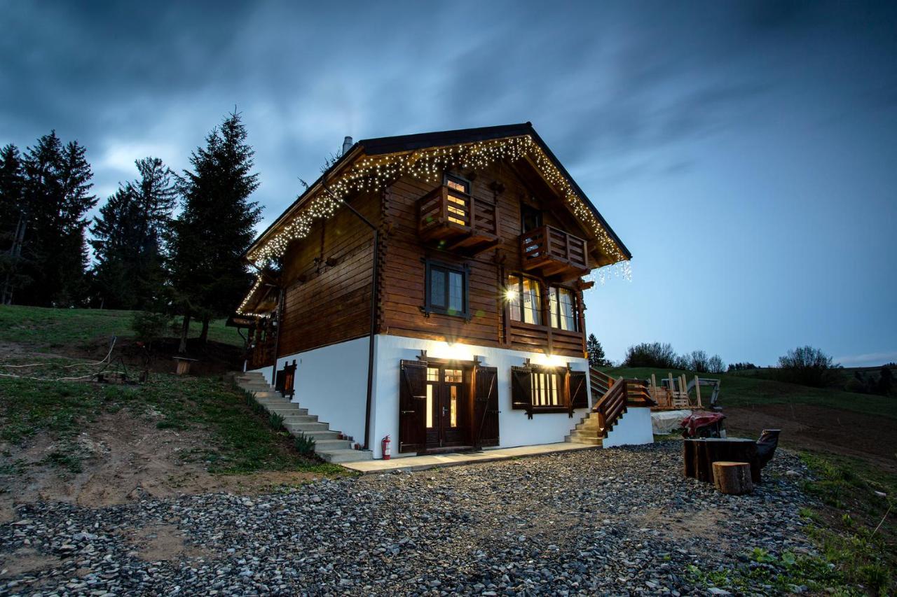 Tulean Cabin Sacel  Екстер'єр фото